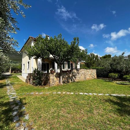 Villa Liana Sourpi エクステリア 写真
