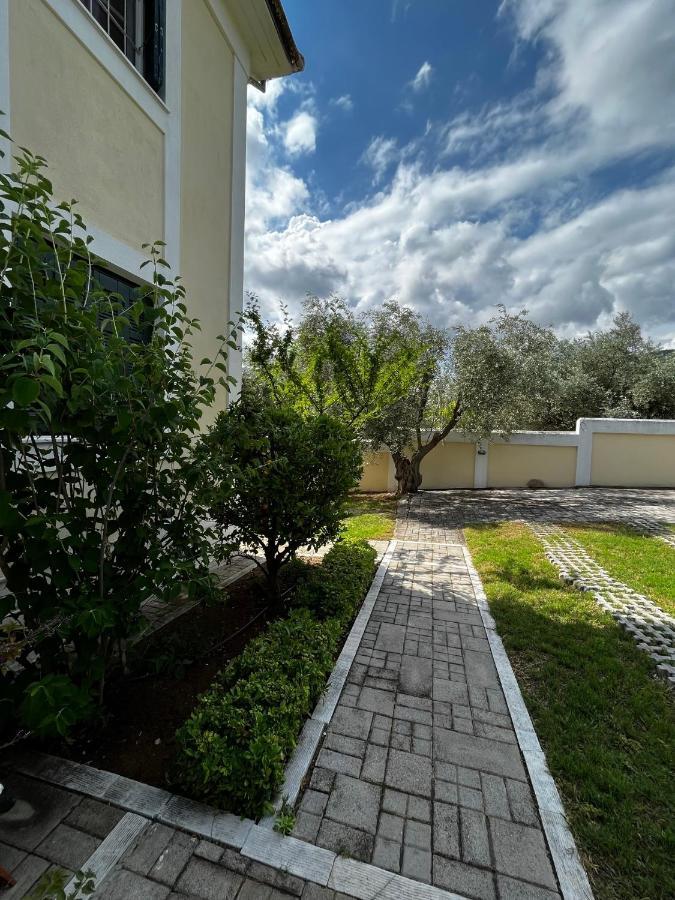 Villa Liana Sourpi エクステリア 写真